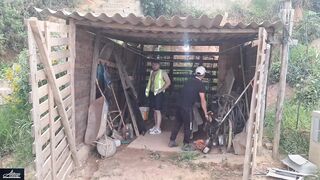 THE BOSS AND THE EMPLOYEE The employee finishes his task and his boss gets very aroused seeing him all sweaty. - 8 image