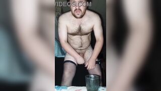 Cum eater! Gay man ate his own fresh cum! Gay swallowed cum! This guy's sperm ended up in his stomach, now he's fertilized!