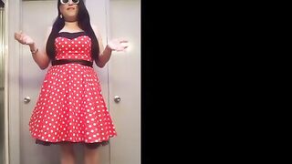 Your Vintage Girlfriend Outfit Video - 4 image