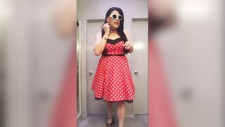 Your Vintage Girlfriend Outfit Video - 7 image