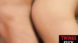 Dickblowing twink barebacked by DILF until jizzshot - 5 image